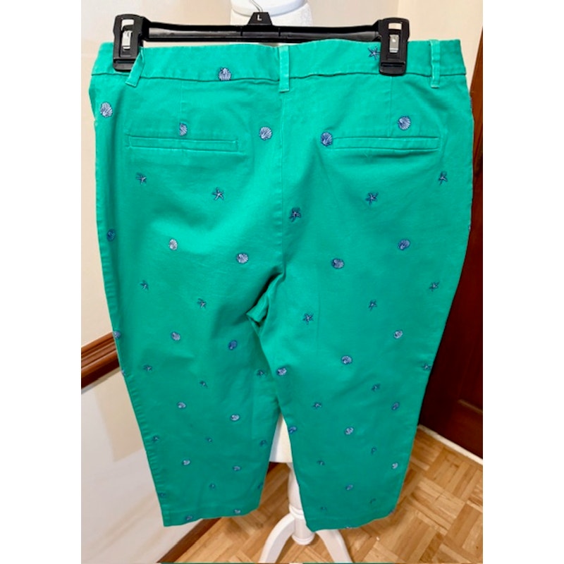 Talbots Embroidered Ankle Pants – Size 8 – Coastal Shell & Starfish Print