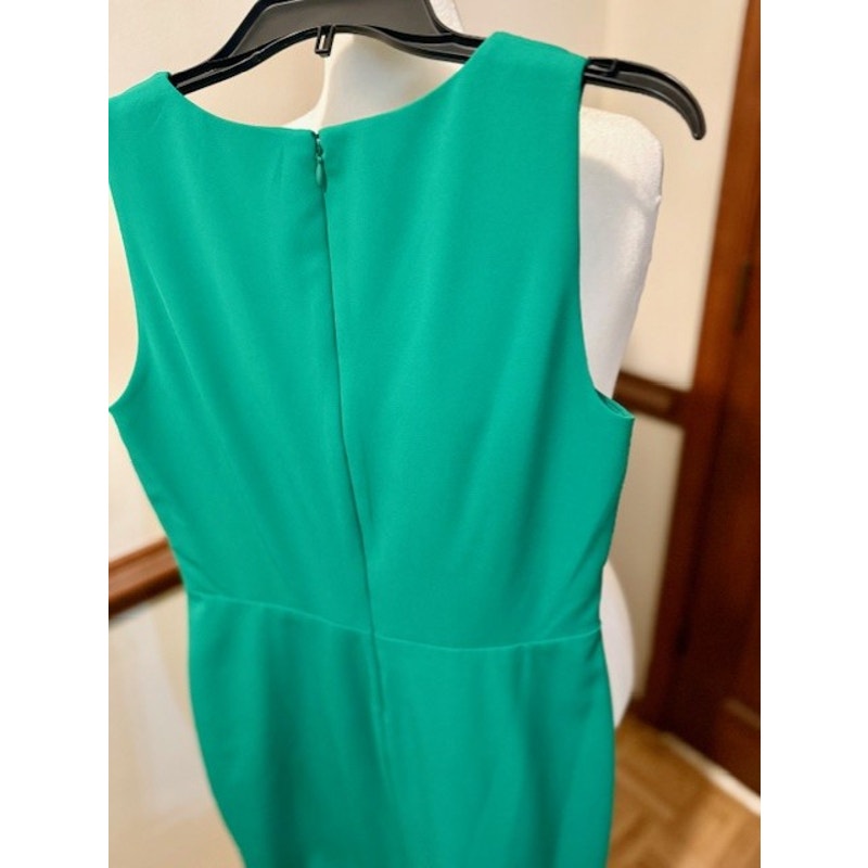 Lauren Ralph Lauren Green Wrap Dress Size 8 Sleeveless Ruffle Hem Elegant Work Dinner
