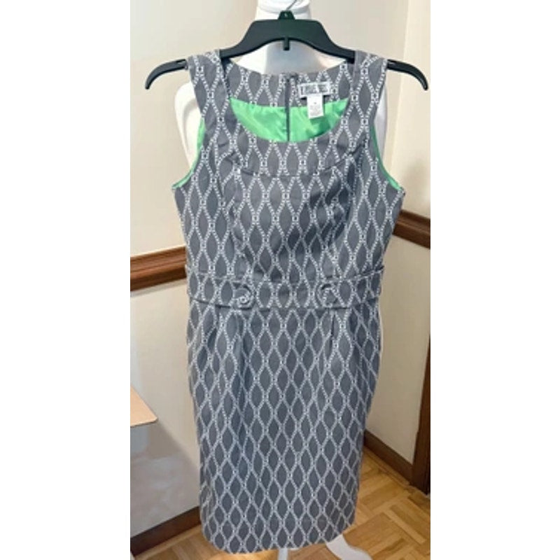 Robbie Bee Gray & White Printed Sheath Dress – Size 10