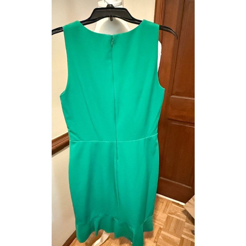 Lauren Ralph Lauren Green Wrap Dress Size 8 Sleeveless Ruffle Hem Elegant Work Dinner