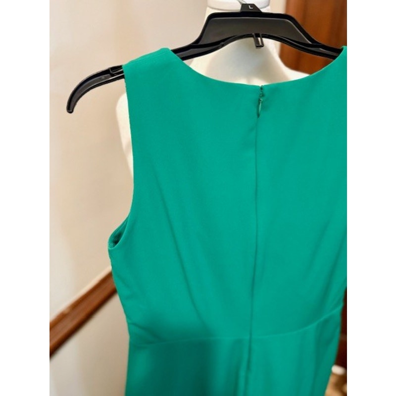 Lauren Ralph Lauren Green Wrap Dress Size 8 Sleeveless Ruffle Hem Elegant Work Dinner